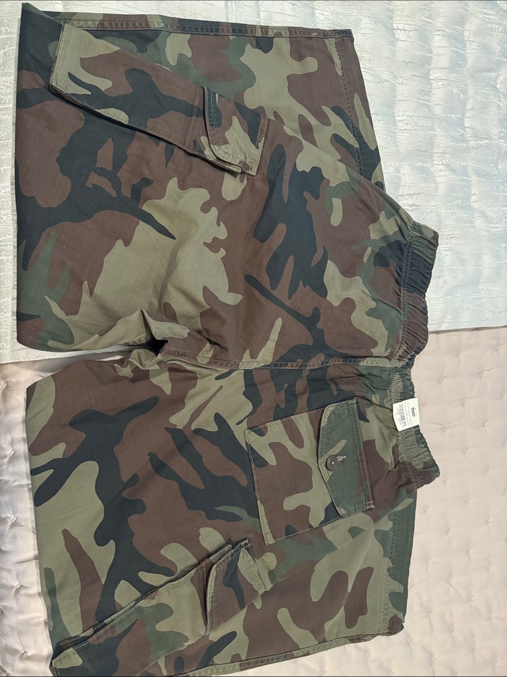 Levi's Men's Camo Cargo Pants — Green & Brown - Picture 3 of 3
